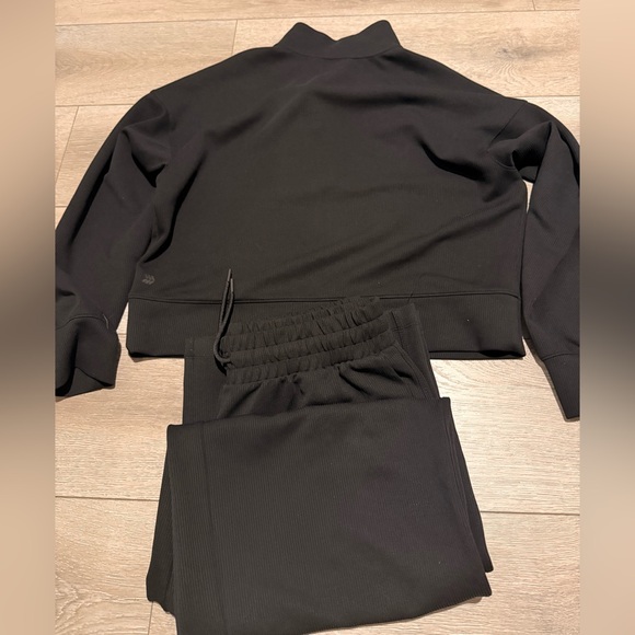 Black Ribbed Two-Piece Set - Picture 3 of 3